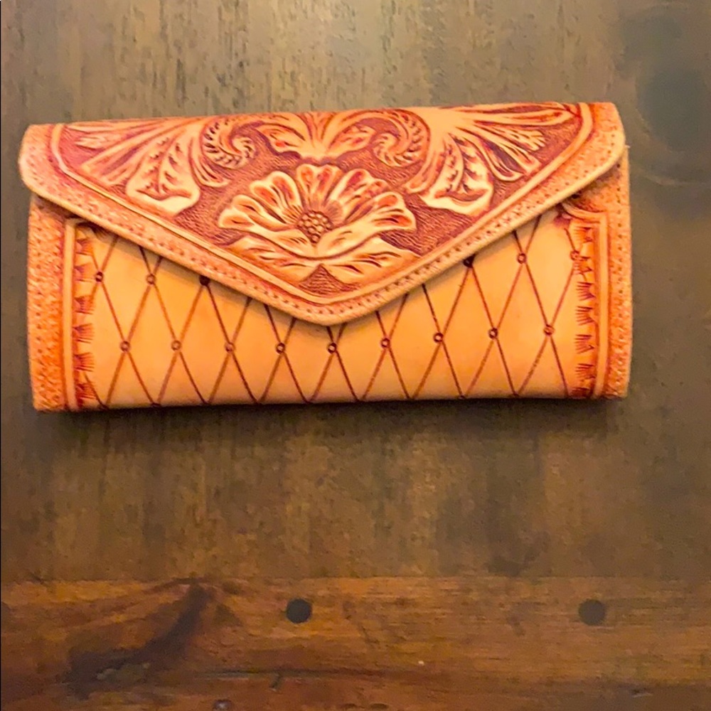 NEW Hand Tooled Real Mexican Leather Wallet with Coin Carrier
